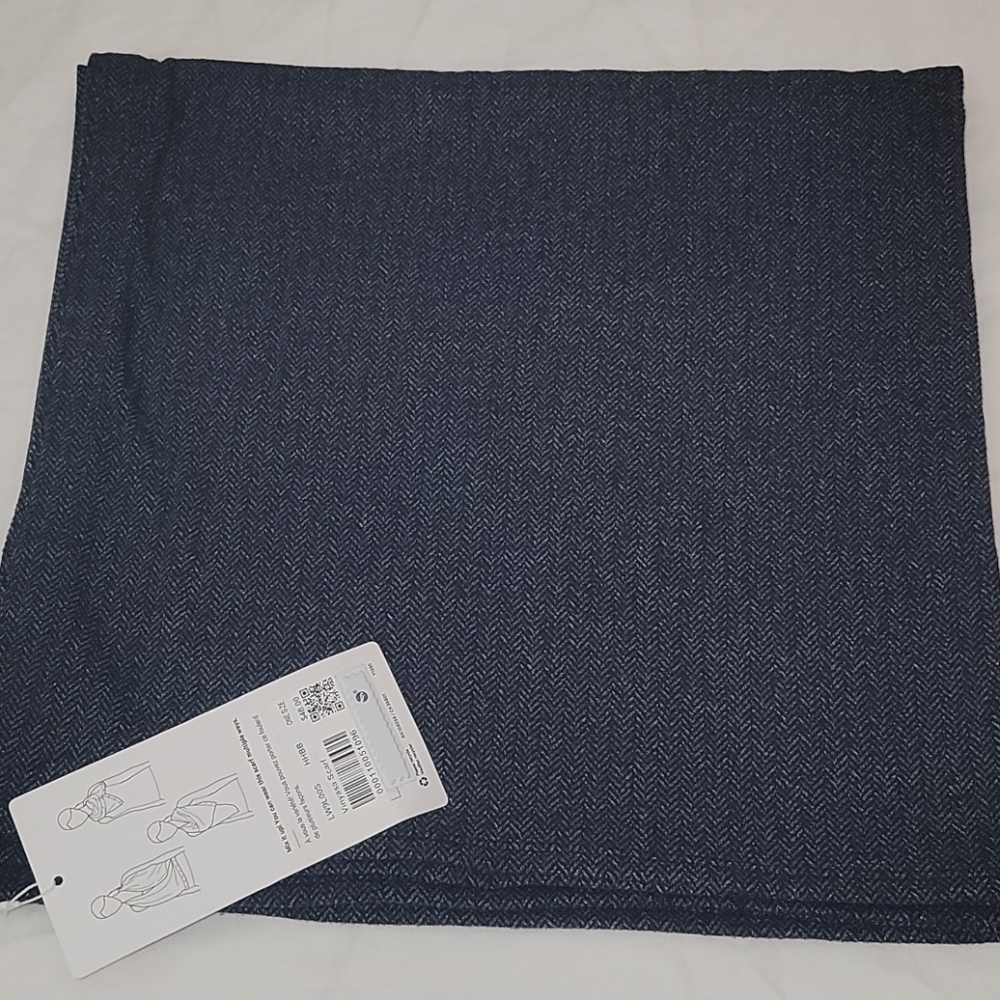 Lululemon vinyasa scarf